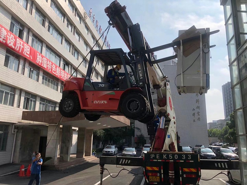 醫院設備高空搬運